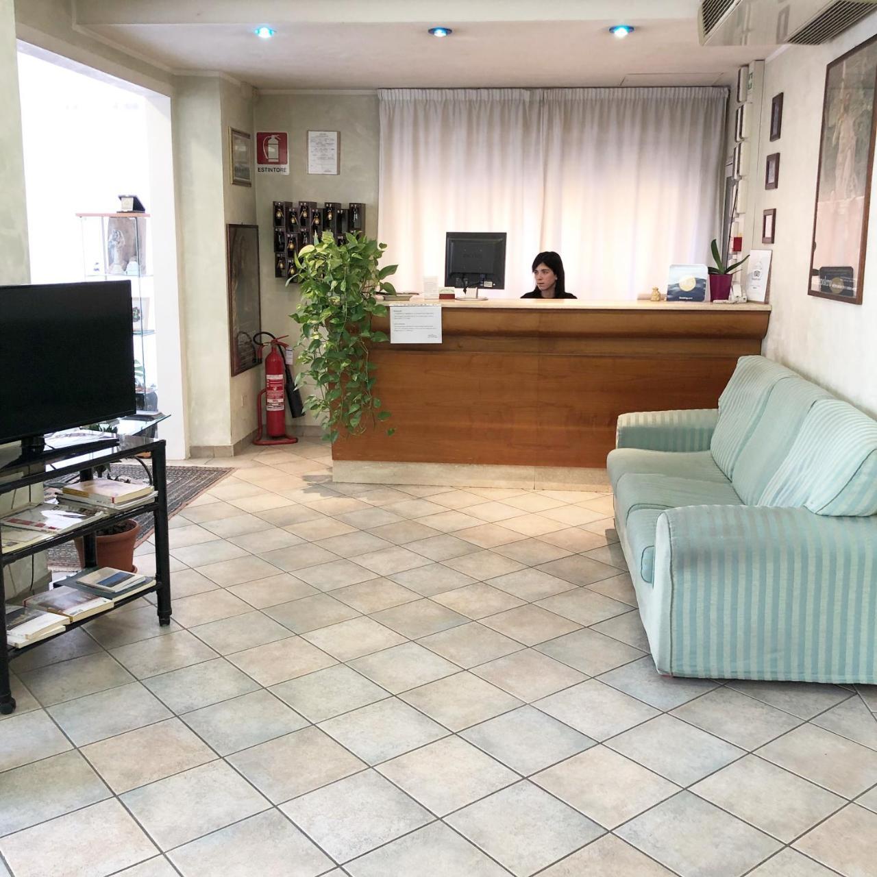 巴迪亚尔皮诺 阿雷佐波斯塔旅馆酒店 外观 照片